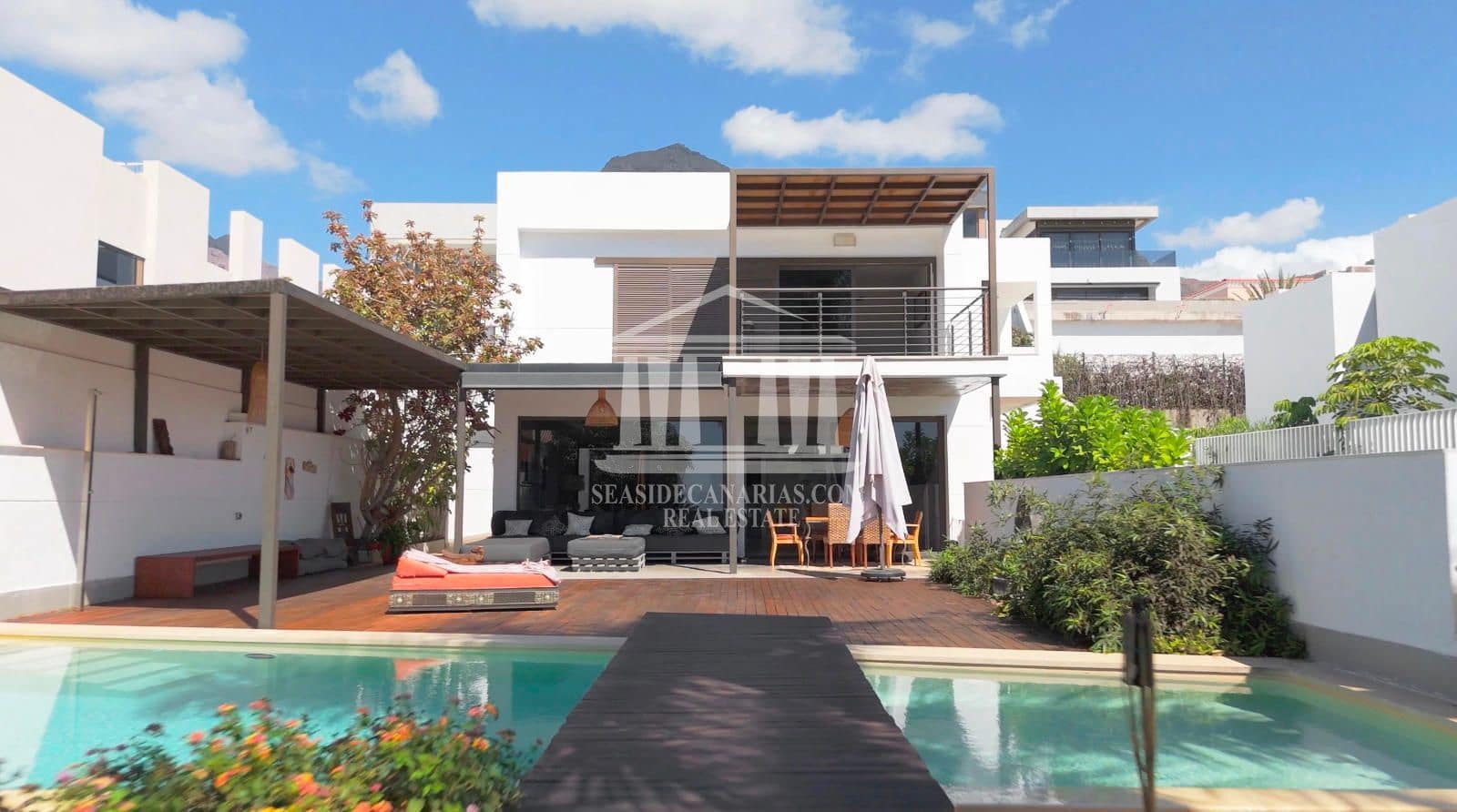 4 sypialnia Willa na sprzedaż w El Madronal z basenem garażem - 2 730 000 € (Ref: 9752388)