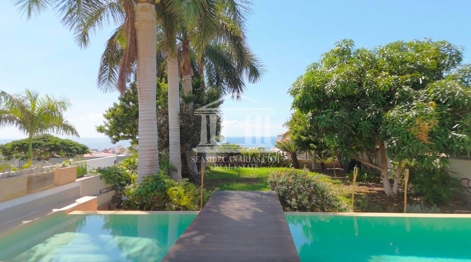 4 sypialnia Willa na sprzedaż w El Madronal z basenem garażem - 2 730 000 € (Ref: 9752388)