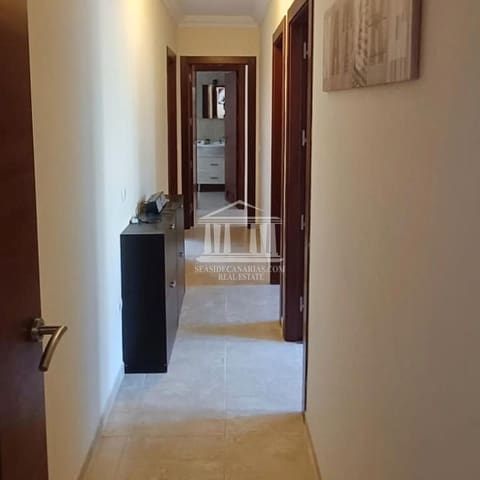 3 slaapkamer Penthouse te koop in Arona met garage - € 325.000 (Ref: 9753703)