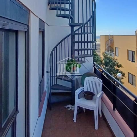 3 slaapkamer Penthouse te koop in Arona met garage - € 325.000 (Ref: 9753703)