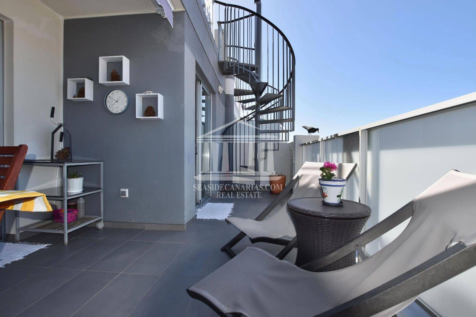 1 slaapkamer Flat te koop in La Tejita met zwembad garage - € 330.000 (Ref: 9753707)