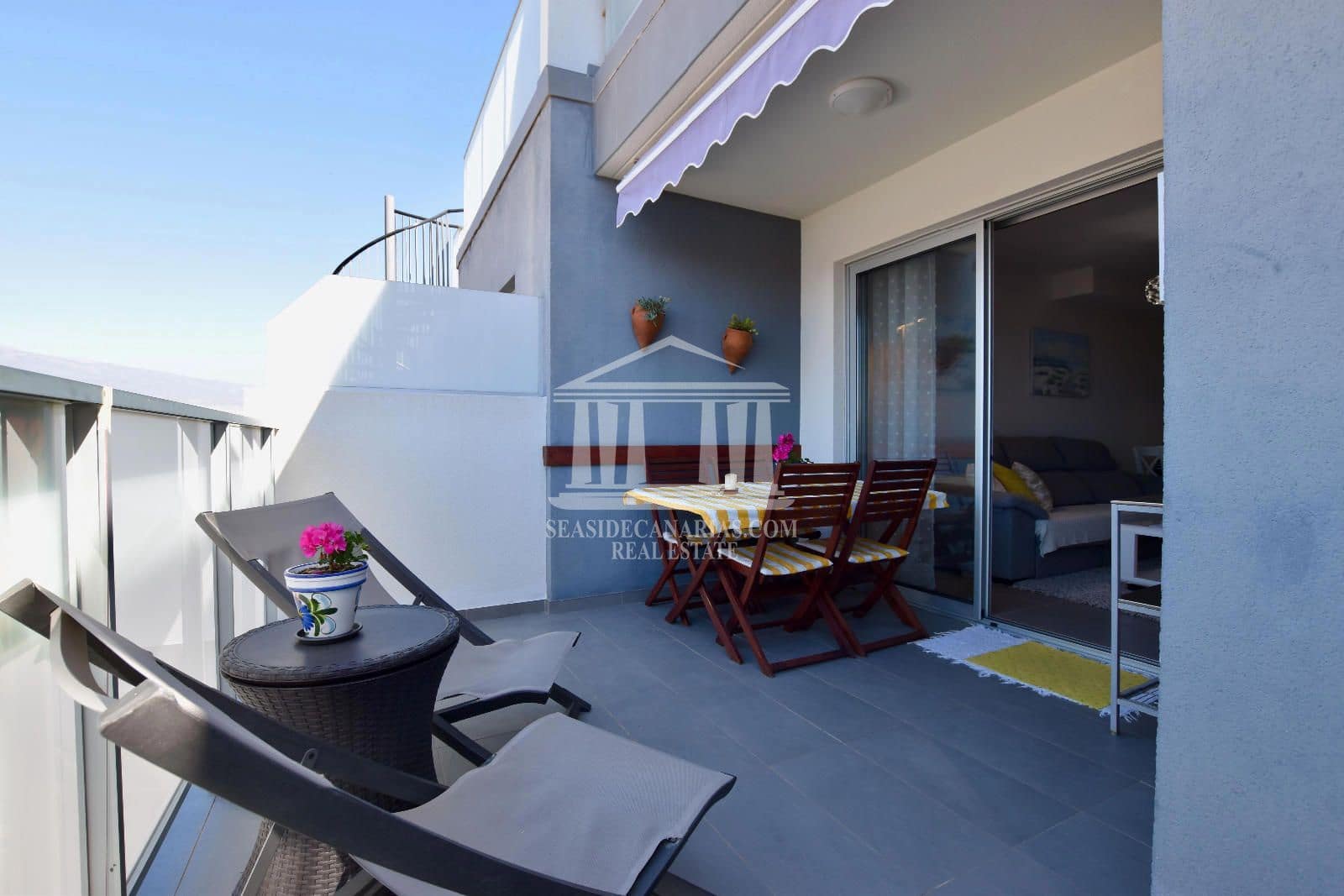 1 slaapkamer Flat te koop in La Tejita met zwembad garage - € 330.000 (Ref: 9753707)