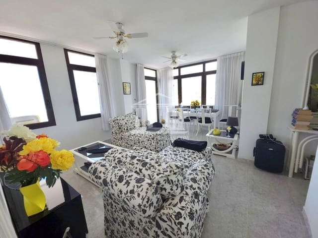 2 chambre Appartement à vendre à El Medano, Granadilla de Abona avec piscine - 579 500 € (Ref: 9753708)