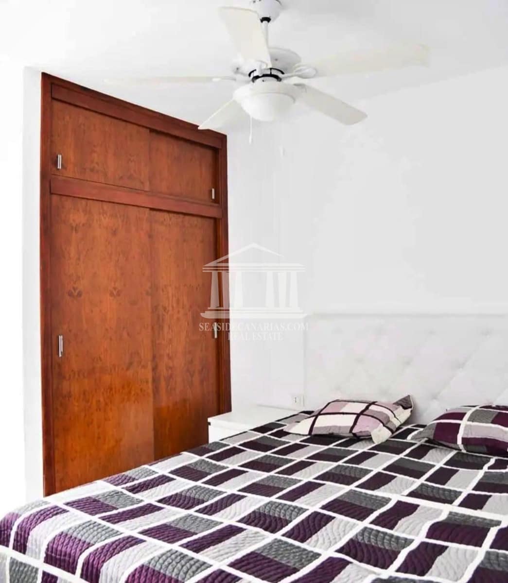 2 soveværelse Lejlighed til salg i Los Cristianos - € 245.000 (Ref: 9789681)