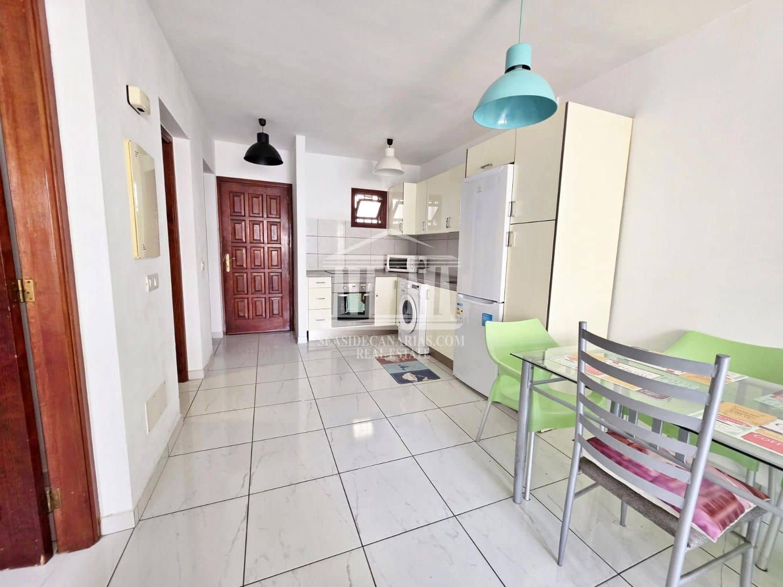 2 soveværelse Lejlighed til salg i Los Cristianos - € 245.000 (Ref: 9789681)