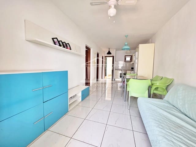 2 soveværelse Lejlighed til salg i Los Cristianos, Arona - € 245.000 (Ref: 9789681)