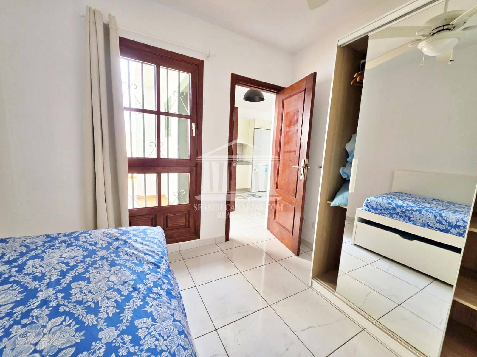 2 soveværelse Lejlighed til salg i Los Cristianos - € 245.000 (Ref: 9789681)