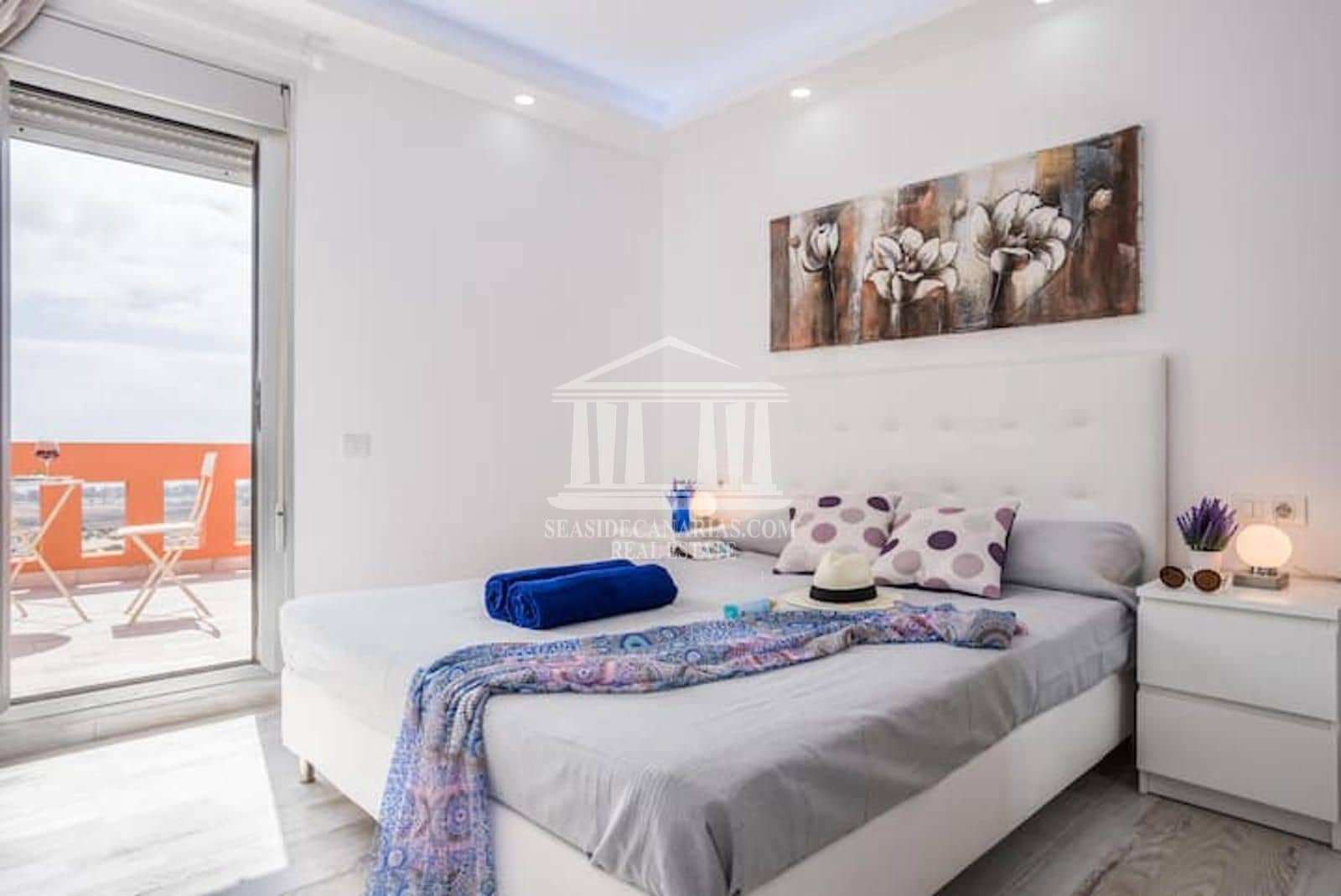 5 bedroom Villa for sale in Caleta de Fuste with pool garage - € 655,000 (Ref: 9819274)