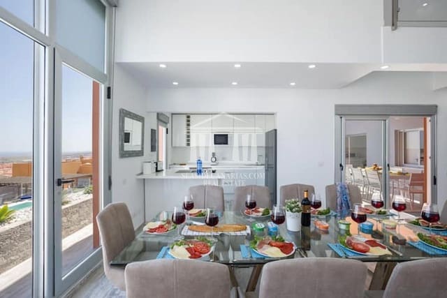 5 soverom Villa til salgs i Caleta de Fuste, Antigua med svømmebasseng garasje - € 655 000 (Ref: 9819274)