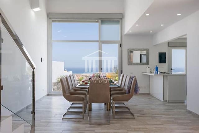 5 soverom Villa til salgs i Caleta de Fuste, Antigua med svømmebasseng garasje - € 655 000 (Ref: 9819274)