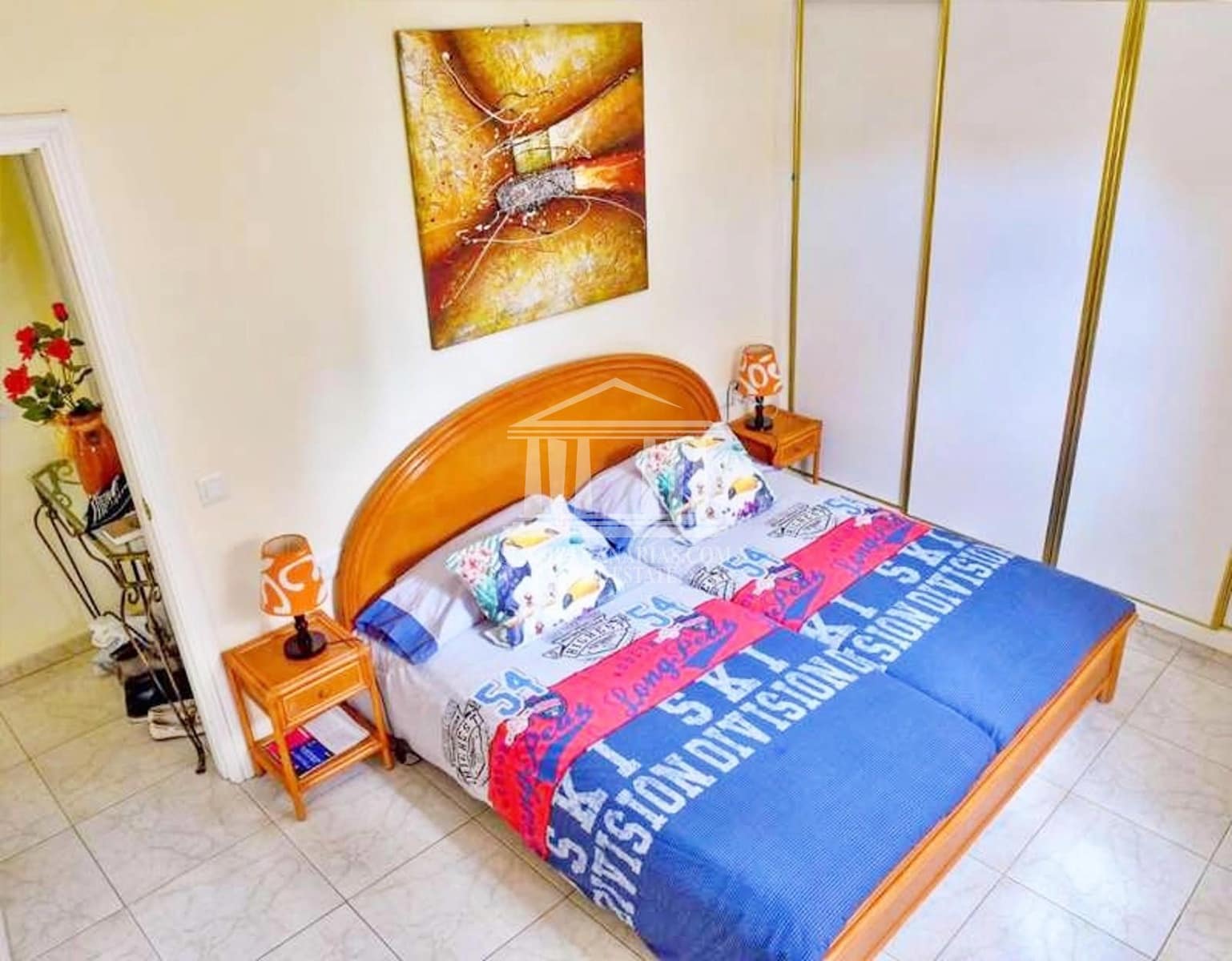 12 bedroom Villa for sale in El Medano with pool - € 1,750,000 (Ref: 9819275)