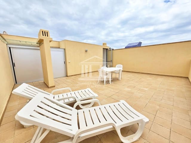1 slaapkamer Penthouse te koop in El Medano, Granadilla de Abona met garage - € 305.000 (Ref: 9839648)
