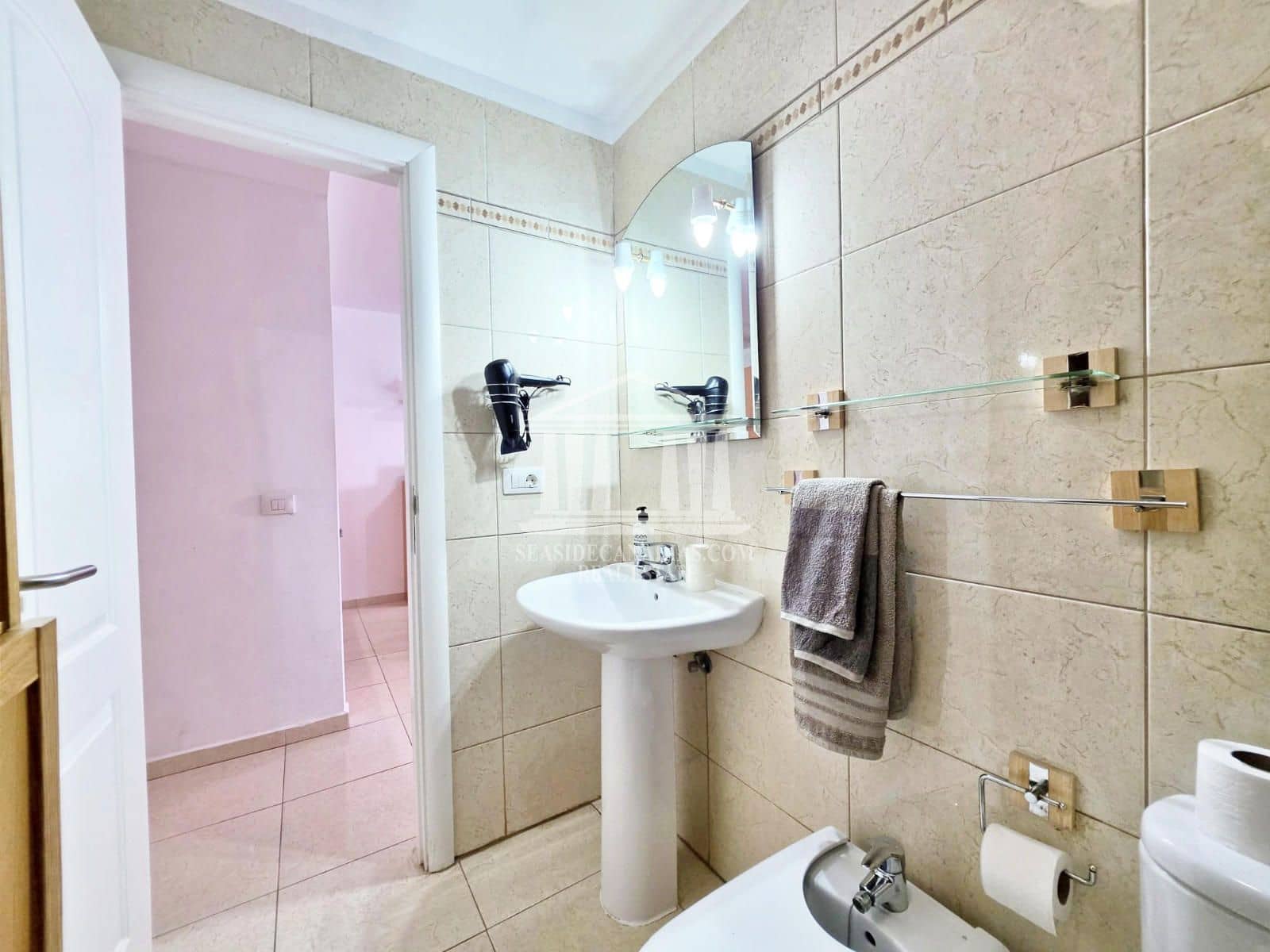 1 slaapkamer Penthouse te koop in El Medano met garage - € 305.000 (Ref: 9839648)