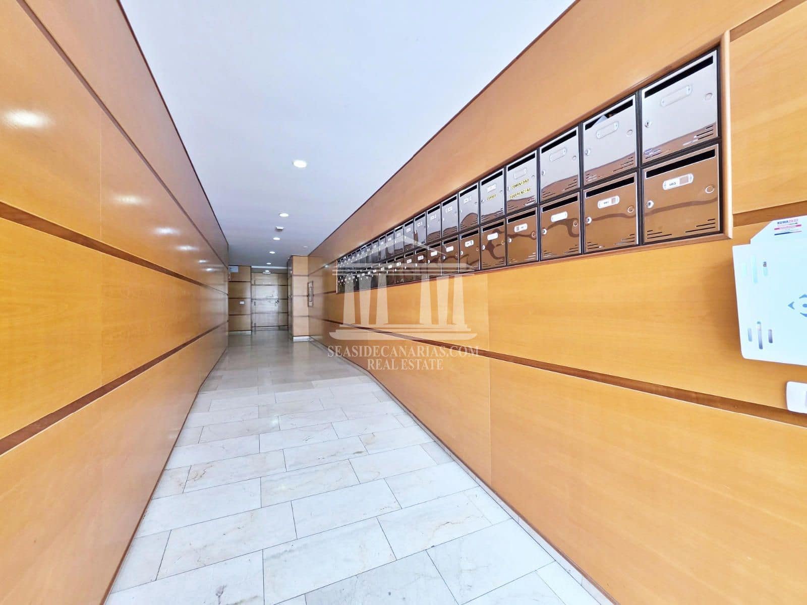 1 slaapkamer Penthouse te koop in El Medano met garage - € 305.000 (Ref: 9839648)