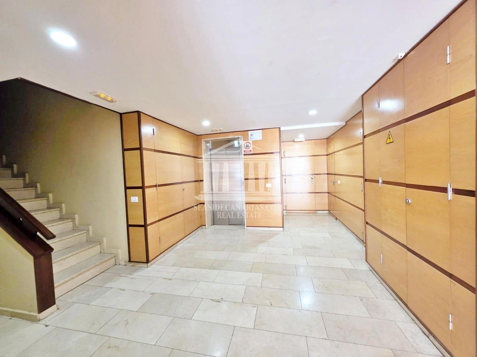 1 slaapkamer Penthouse te koop in El Medano met garage - € 305.000 (Ref: 9839648)