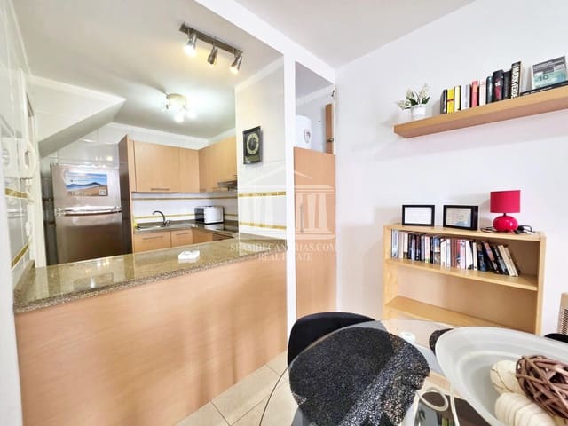 1 slaapkamer Penthouse te koop in El Medano, Granadilla de Abona met garage - € 305.000 (Ref: 9839648)