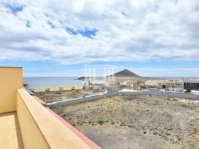 1 slaapkamer Penthouse te koop in El Medano, Granadilla de Abona met garage - € 305.000 (Ref: 9839648)