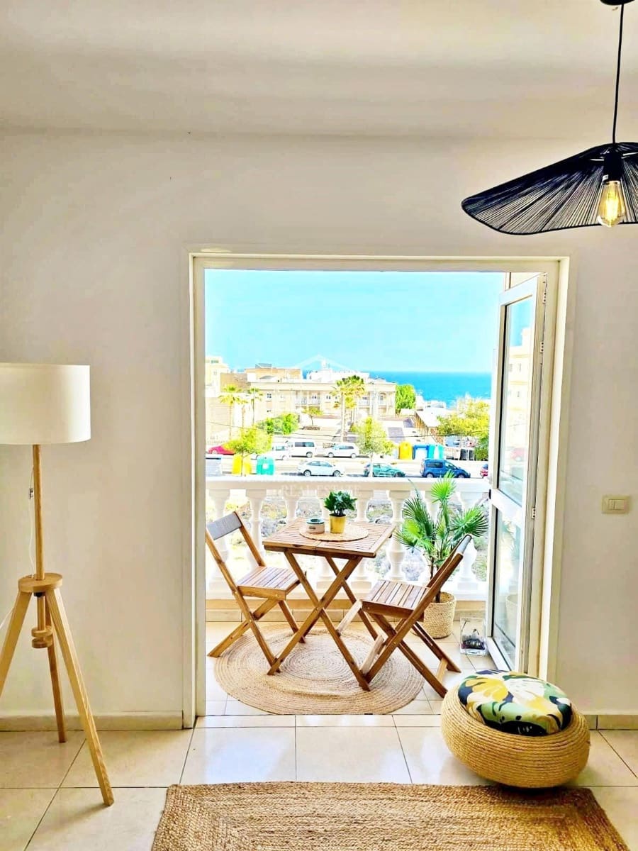 Ático de 1 habitación en Los Abrigos en venta - 239.000 € (Ref: 9897134)