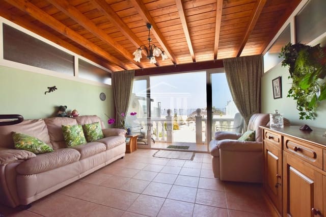 3 soverom Hus til salgs i Chayofa, Arona med garasje - € 449 000 (Ref: 9946656)