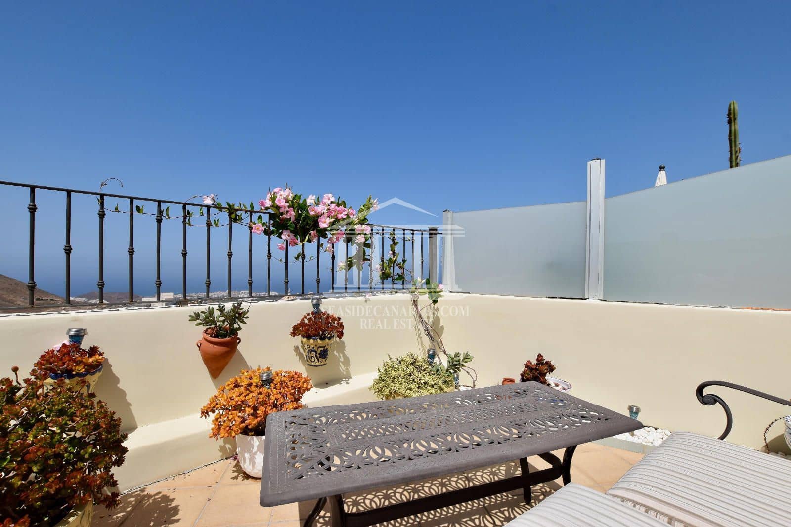 3 bedroom Townhouse for sale in Chayofa with garage - € 449,000 (Ref: 9946656)