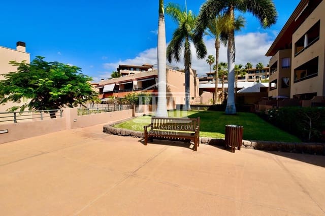 3 chambre Maison de Ville à vendre à Playa Paraiso, Adeje avec piscine garage - 785 000 € (Ref: 9961817)