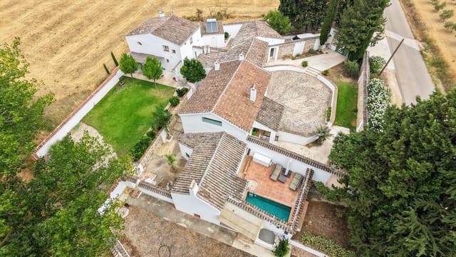 5 chambre Finca/Maison de Campagne à vendre à Villanueva del Rosario avec piscine - 988 000 € (Ref: 10021231)