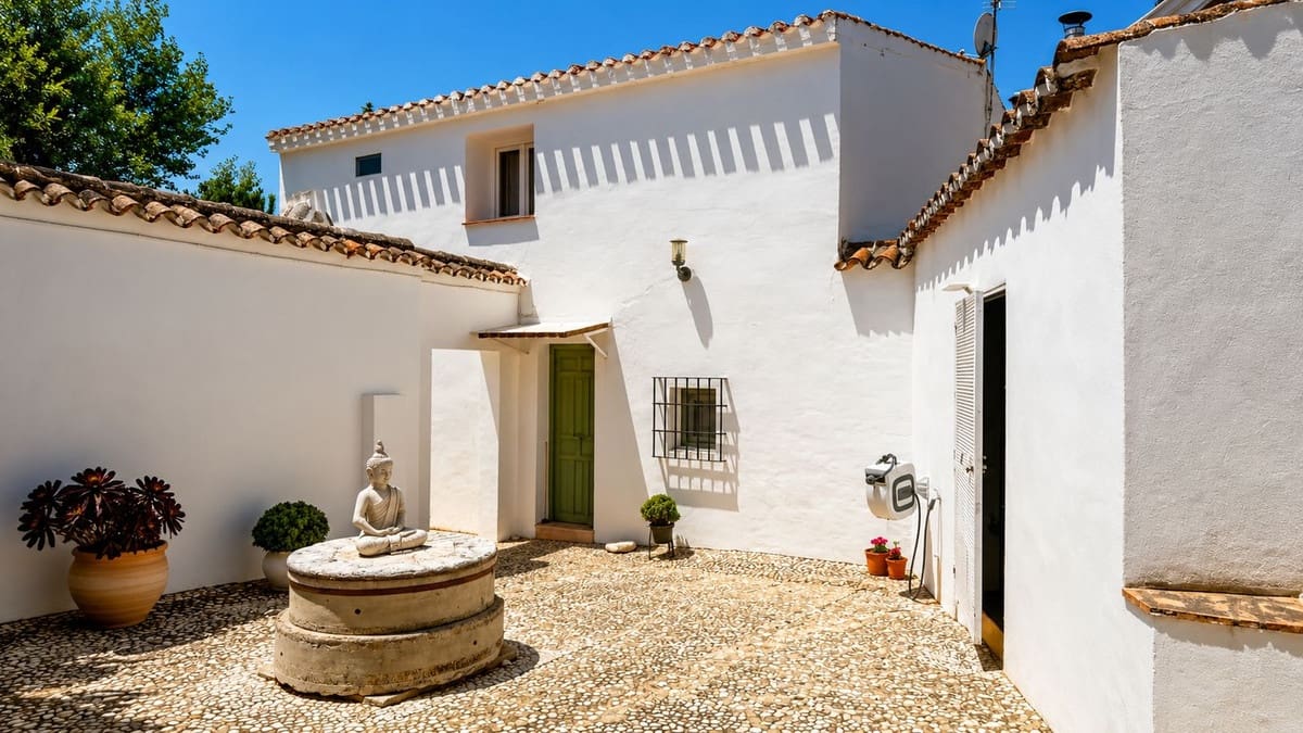 5 chambre Finca/Maison de Campagne à vendre à Villanueva del Rosario avec piscine - 988 000 € (Ref: 10021231)