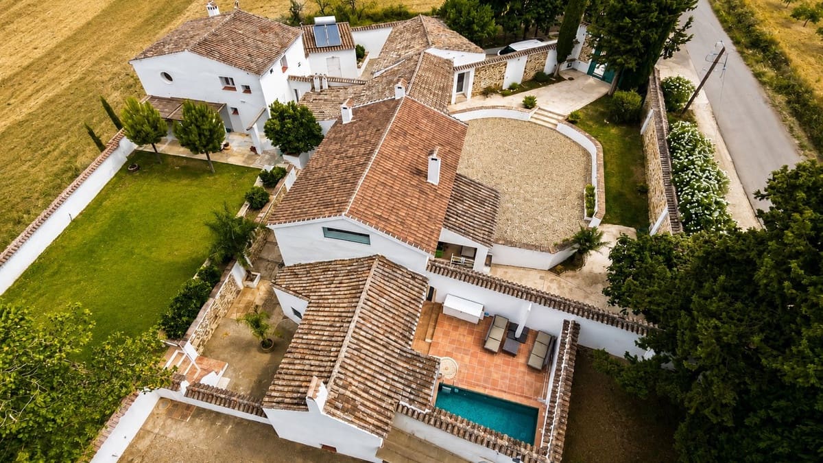 5 chambre Finca/Maison de Campagne à vendre à Villanueva del Rosario avec piscine - 988 000 € (Ref: 10021231)