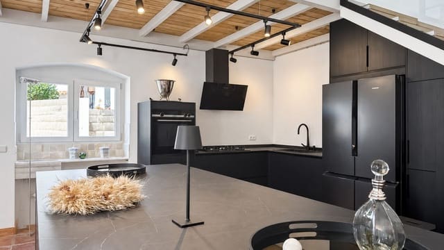 5 slaapkamer Finca/Landhuis te koop in Villanueva del Rosario met zwembad - € 988.000 (Ref: 10021231)