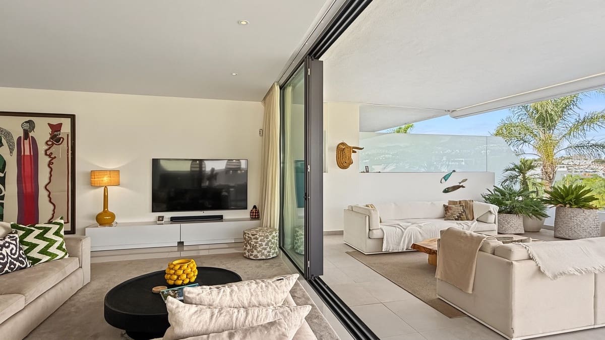 3 soverom Leilighet til salgs i Estepona med svømmebasseng garasje - € 899 000 (Ref: 10036018)