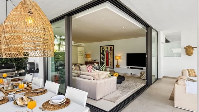 3 soverom Leilighet til salgs i Estepona med svømmebasseng garasje - € 899 000 (Ref: 10036018)