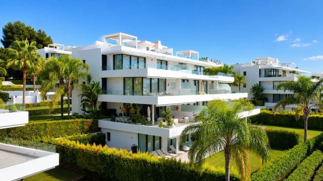 3 soverom Leilighet til salgs i Estepona med svømmebasseng garasje - € 899 000 (Ref: 10036018)