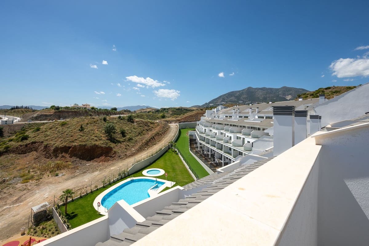 3 quarto Apartamento para venda em Fuengirola com piscina garagem - 375 000 € (Ref: 10060796)