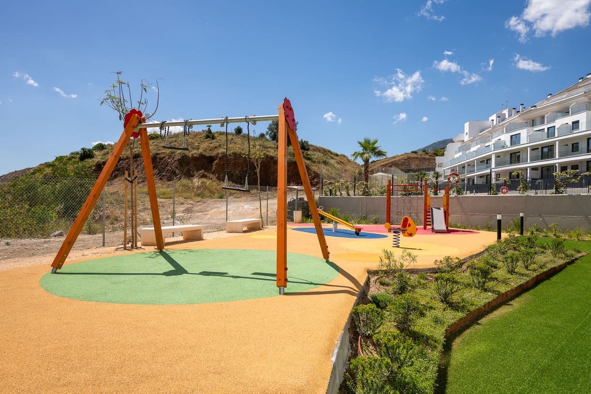 3 quarto Apartamento para venda em Fuengirola com piscina garagem - 375 000 € (Ref: 10060796)