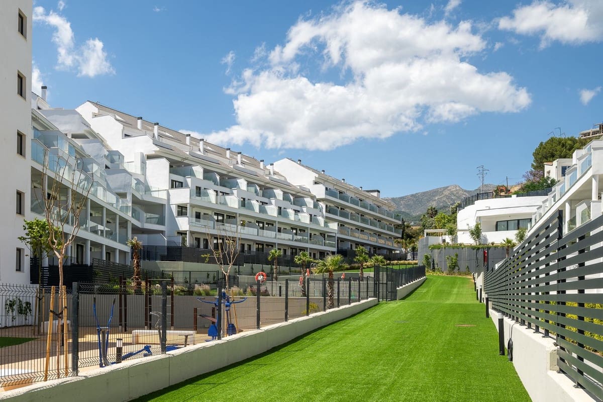 3 quarto Apartamento para venda em Fuengirola com piscina garagem - 375 000 € (Ref: 10060796)