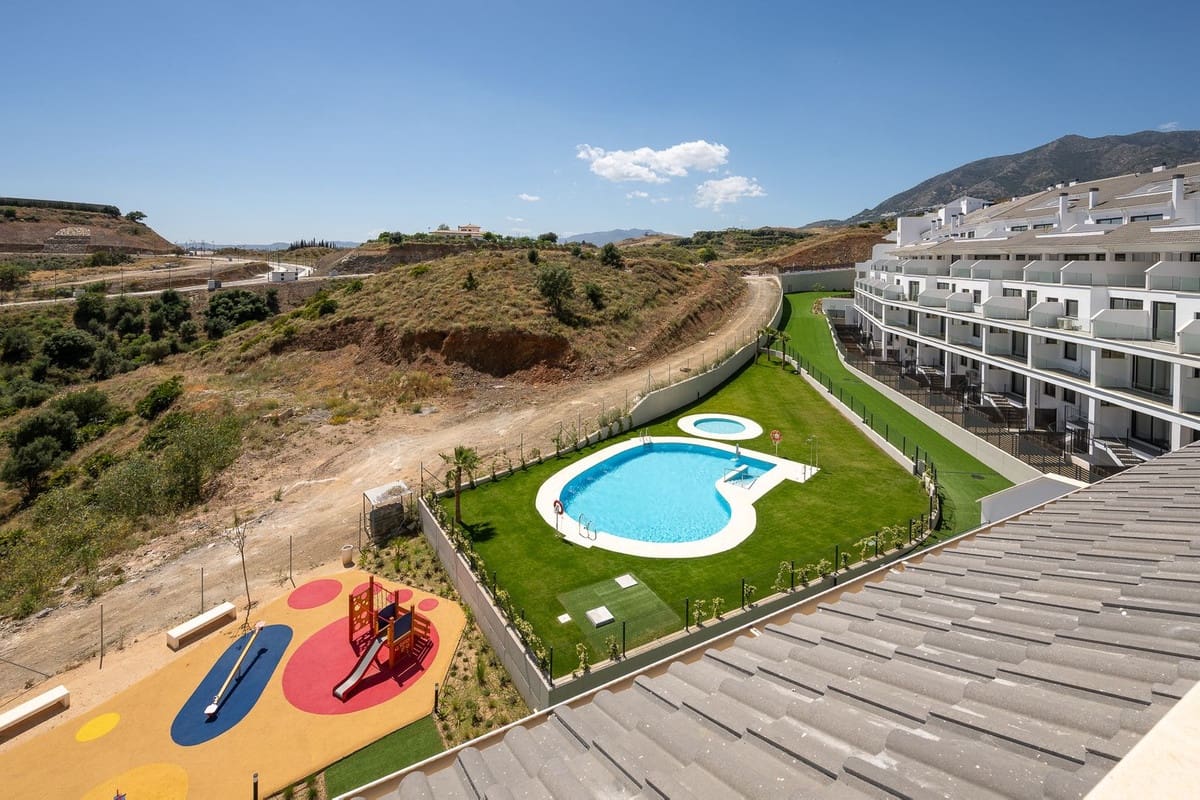 3 quarto Apartamento para venda em Fuengirola com piscina garagem - 375 000 € (Ref: 10060796)