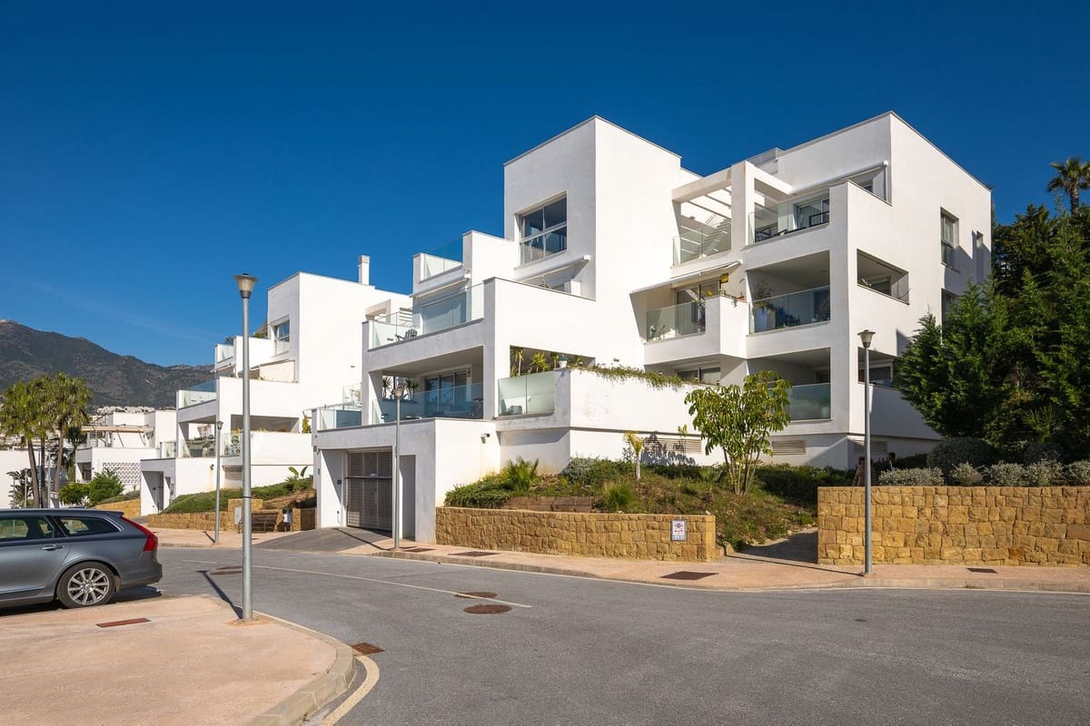 3 sovrum Takvåning till salu i Torrequebrada med pool garage - 1 050 000 € (Ref: 10062696)