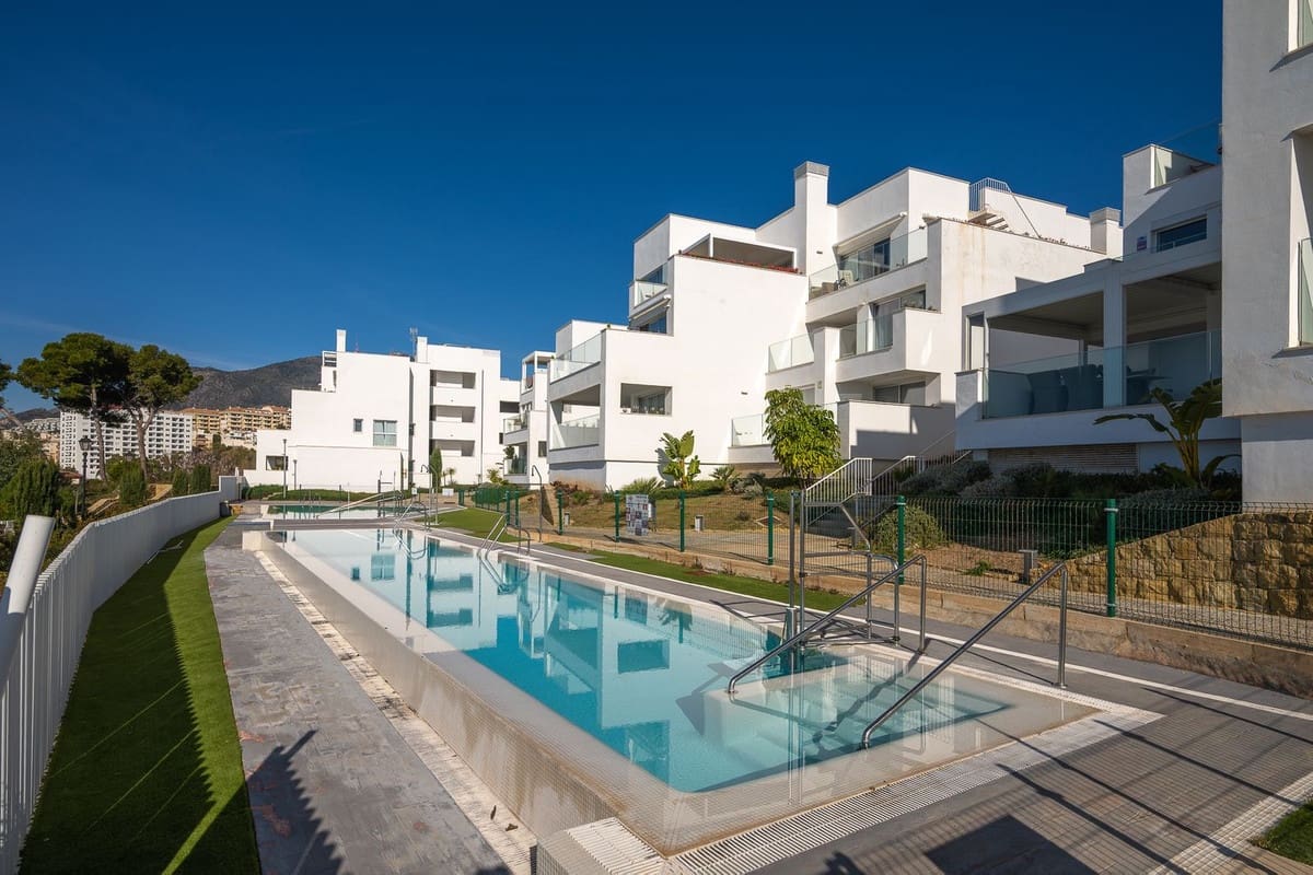 3 sovrum Takvåning till salu i Torrequebrada med pool garage - 1 050 000 € (Ref: 10062696)