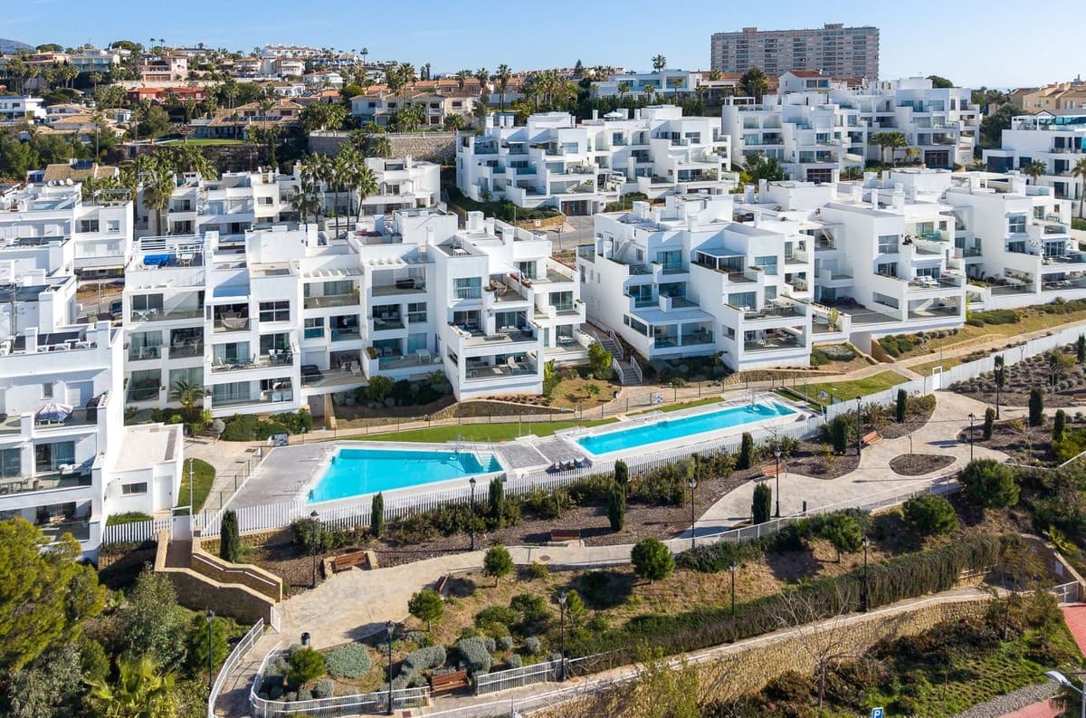 3 sovrum Takvåning till salu i Torrequebrada med pool garage - 1 050 000 € (Ref: 10062696)