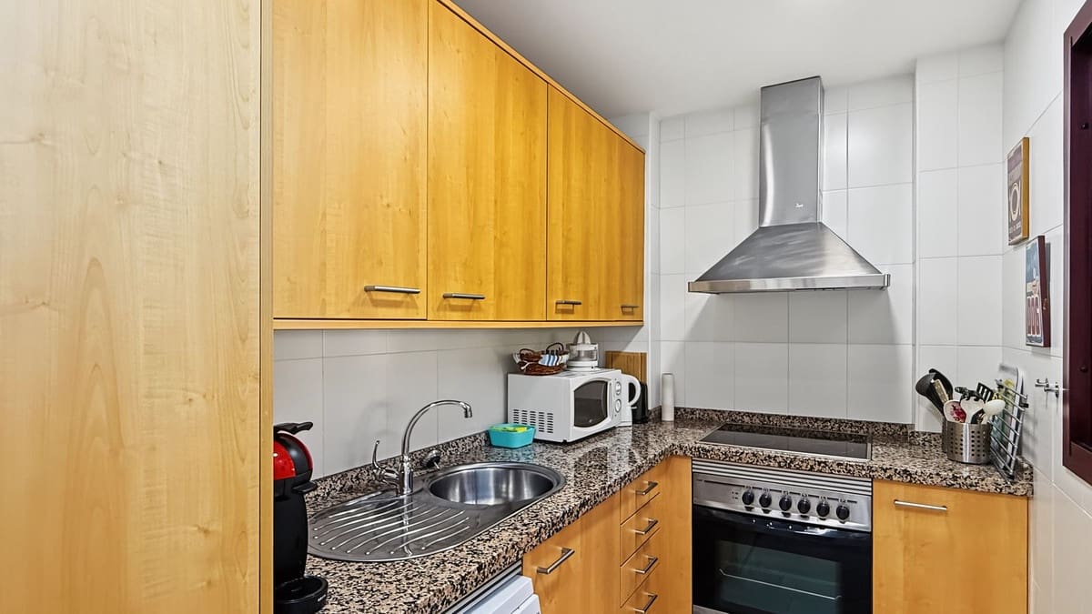 2 soverom Leilighet til salgs i Mijas Costa med svømmebasseng garasje - € 299 000 (Ref: 10095748)