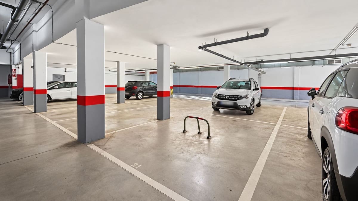 2 soverom Leilighet til salgs i Mijas Costa med svømmebasseng garasje - € 299 000 (Ref: 10095748)