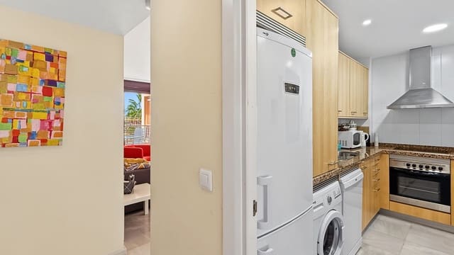 2 soverom Leilighet til salgs i Mijas Costa, Mijas med svømmebasseng garasje - € 299 000 (Ref: 10095748)