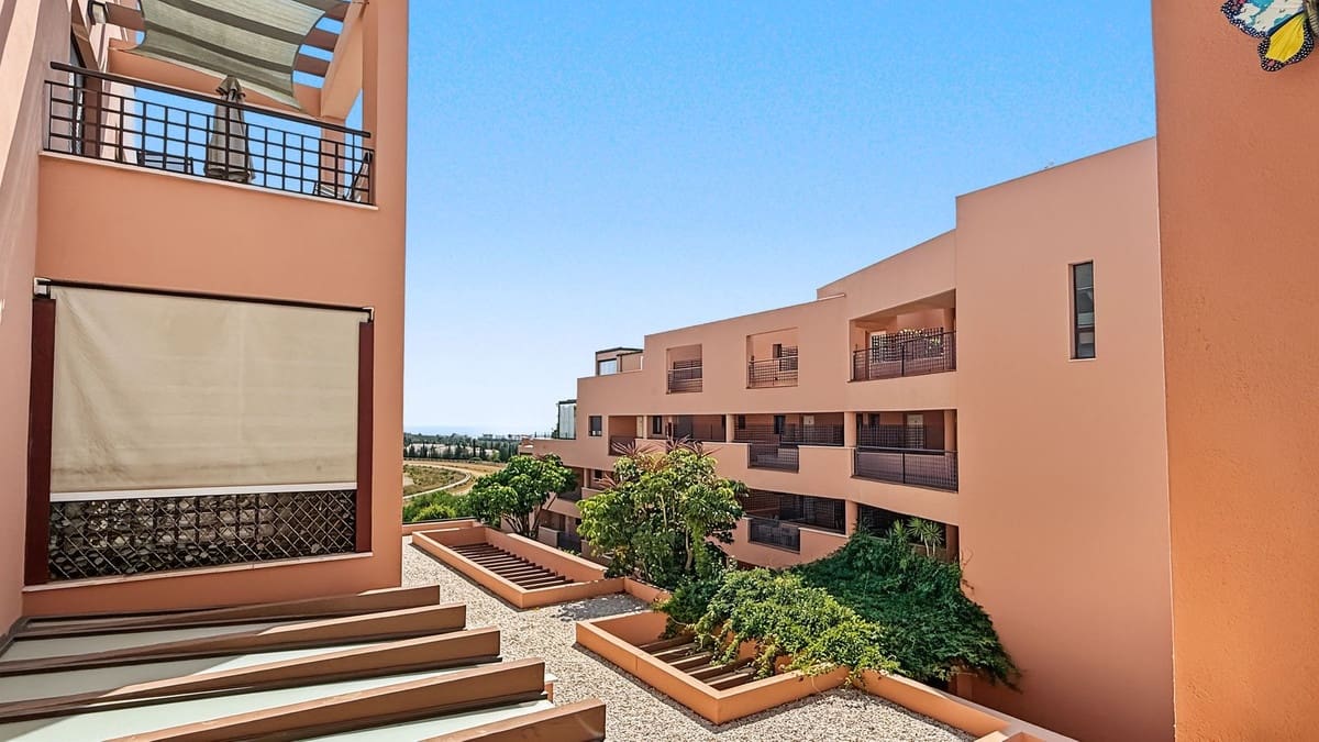 2 soverom Leilighet til salgs i Mijas Costa med svømmebasseng garasje - € 299 000 (Ref: 10095748)