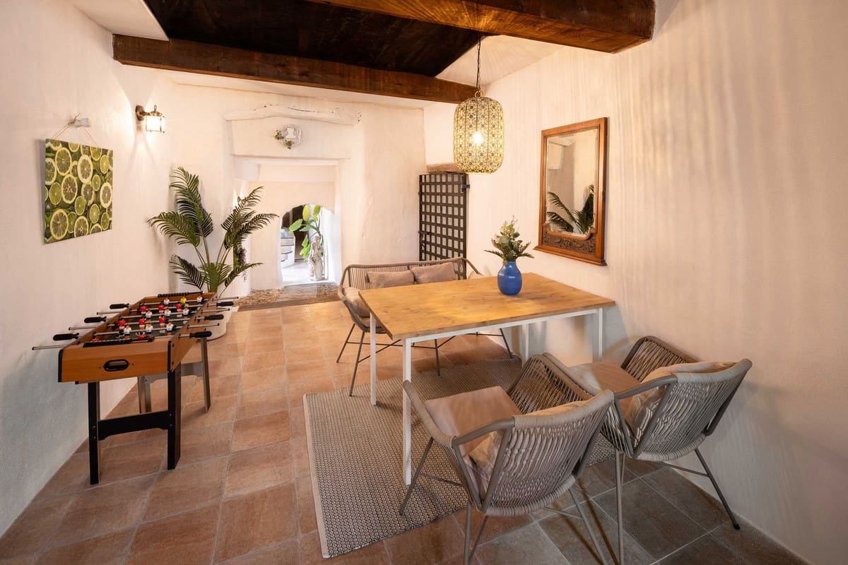 5 slaapkamer Huis te koop in Coin met zwembad garage - € 595.000 (Ref: 10145096)