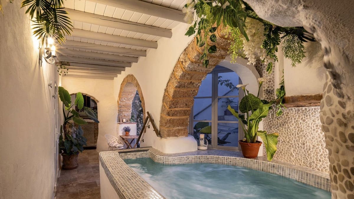5 slaapkamer Huis te koop in Coin met zwembad garage - € 595.000 (Ref: 10145096)