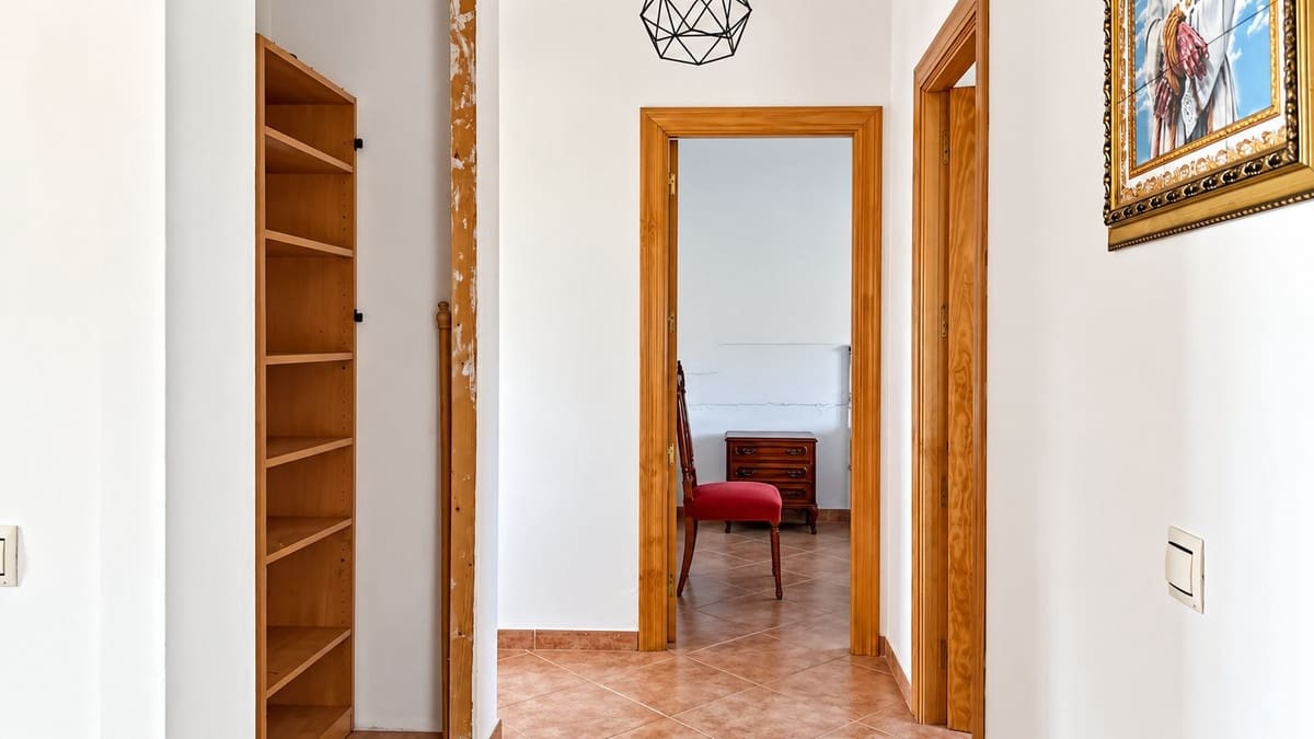 4 bedroom Finca/Country House for rent in Comares - € 750 (Ref: 10163561)
