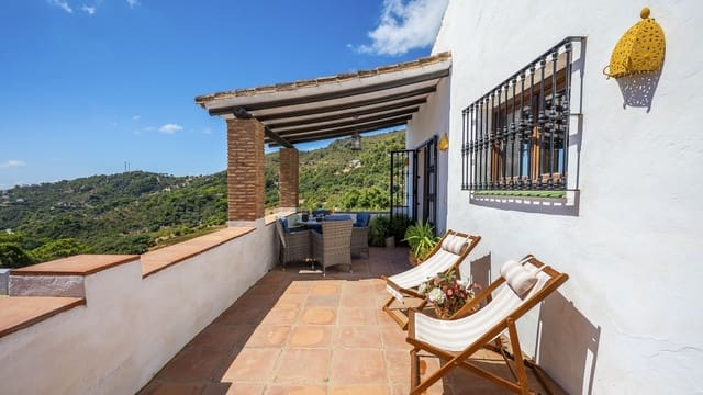 3 soveværelse Finca/Landehus til salg i Casares med swimmingpool garage - € 1.100.000 (Ref: 10163763)