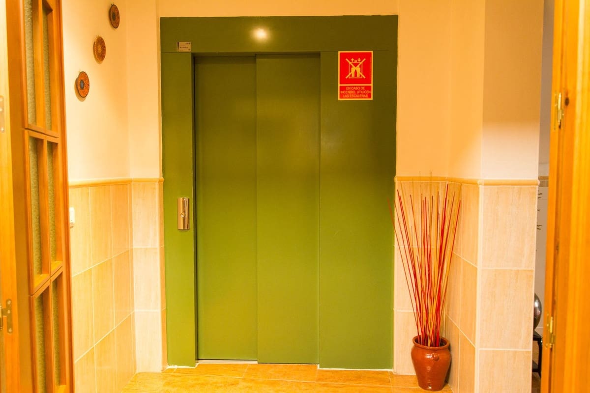 33 soveværelse Hotel til salg i Tolox med garage - € 970.000 (Ref: 7898776)