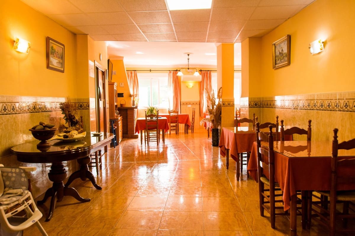 33 soveværelse Hotel til salg i Tolox med garage - € 970.000 (Ref: 7898776)