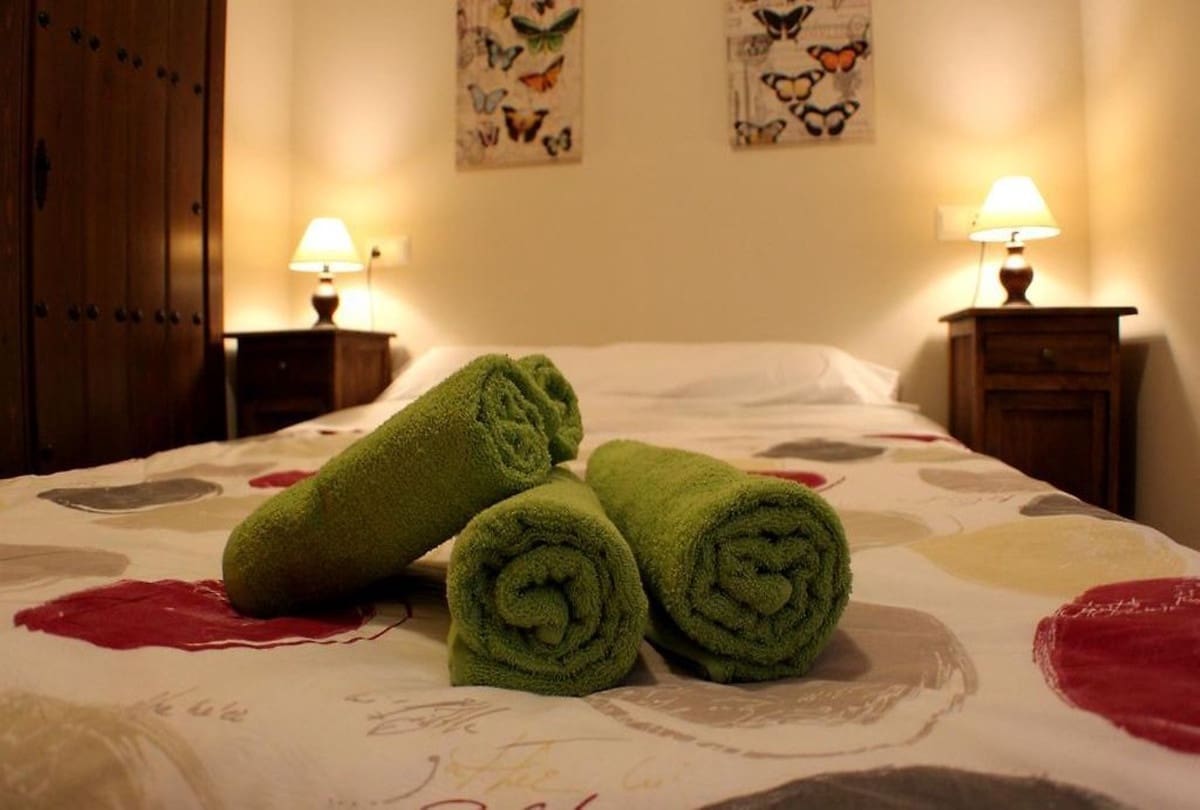 17 makuuhuone Maalaistalo myytävänä paikassa Guaro mukana uima-altaan - 780 000 € (Ref: 7903772)